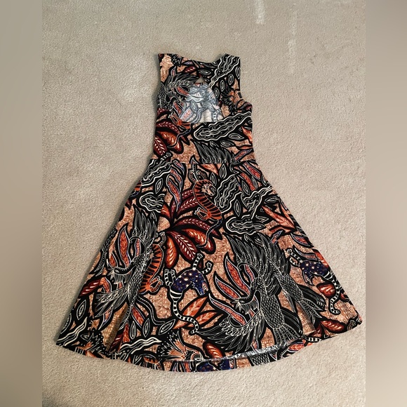H&M patterned A-line dress, size xs - Picture 3 of 6